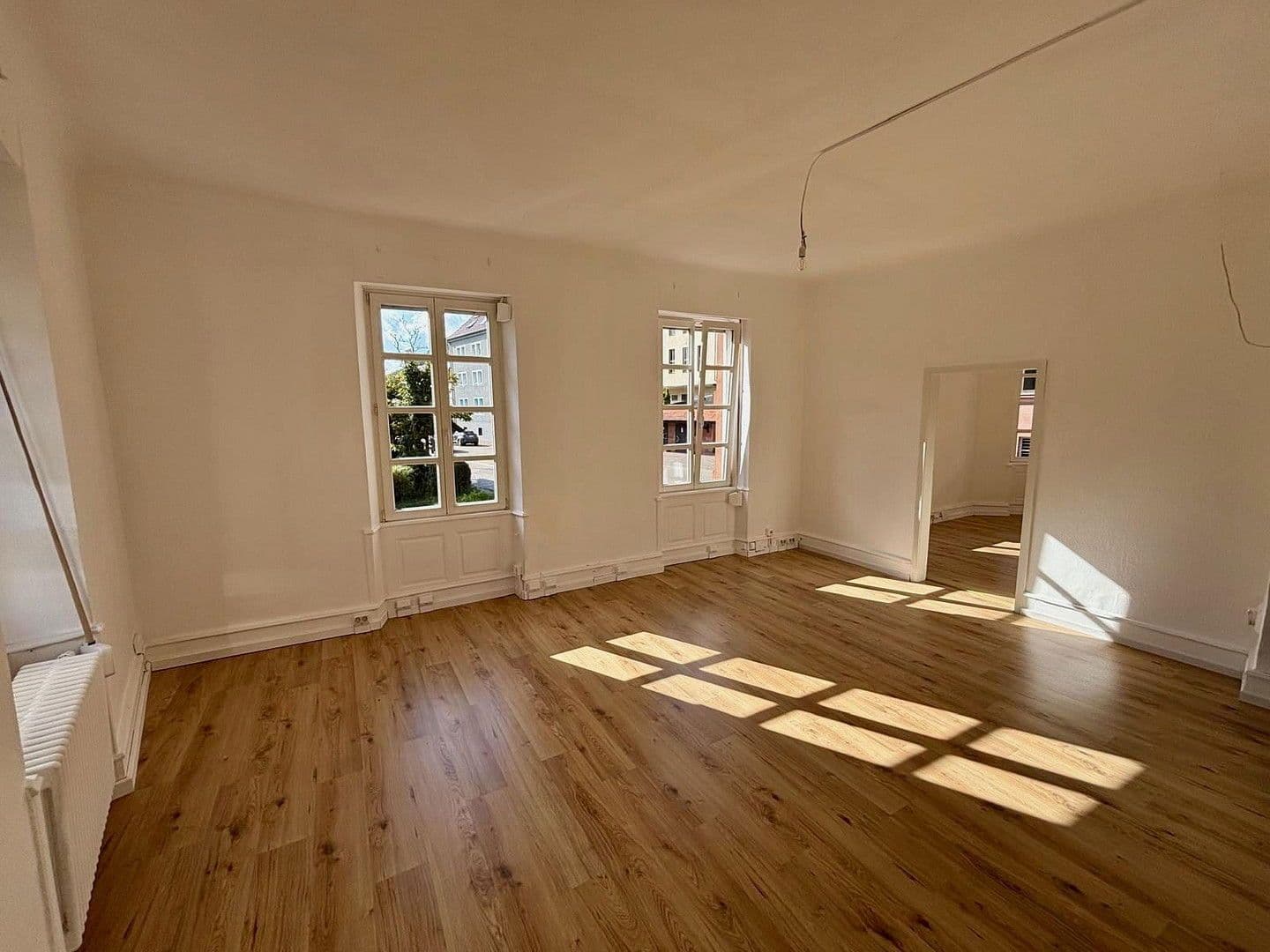 Pronájem bytu 6+1 154 m², Prof.-Nägle-Platz 2, Annweiler am Trifels, Porýní-Falc Pronájem bytu 6+1 154 m², Prof.-Nägle-Platz 2, Annweiler am Trifels, Porýní-Falc