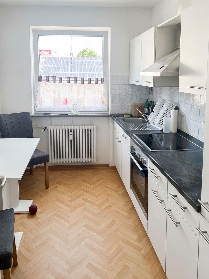 Pronájem bytu 3+1 74 m², Bürger-Meister-Diehl Str. 29, Eisenberg (Pfalz), Porýní-Falc Pronájem bytu 3+1 74 m², Bürger-Meister-Diehl Str. 29, Eisenberg (Pfalz), Porýní-Falc