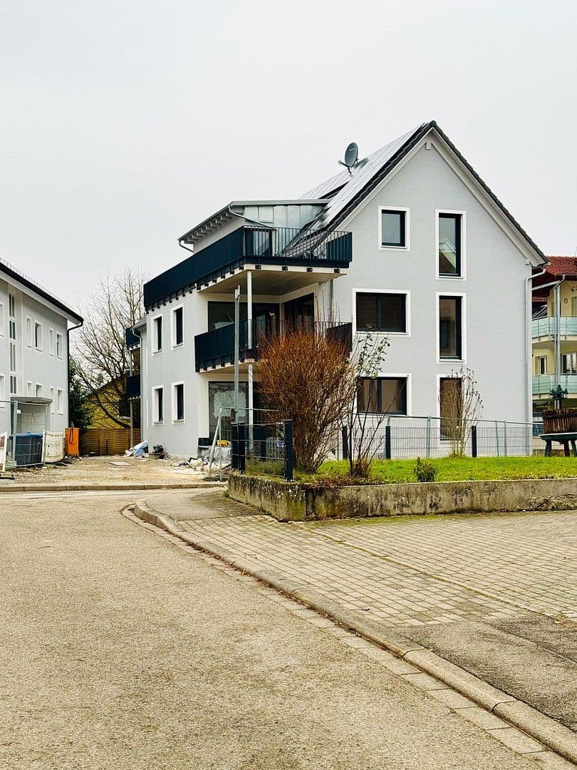 Pronájem bytu 4+1 117 m², Bergstraße 9/1, Emmendingen, Bádensko-Württembersko Pronájem bytu 4+1 117 m², Bergstraße 9/1, Emmendingen, Bádensko-Württembersko
