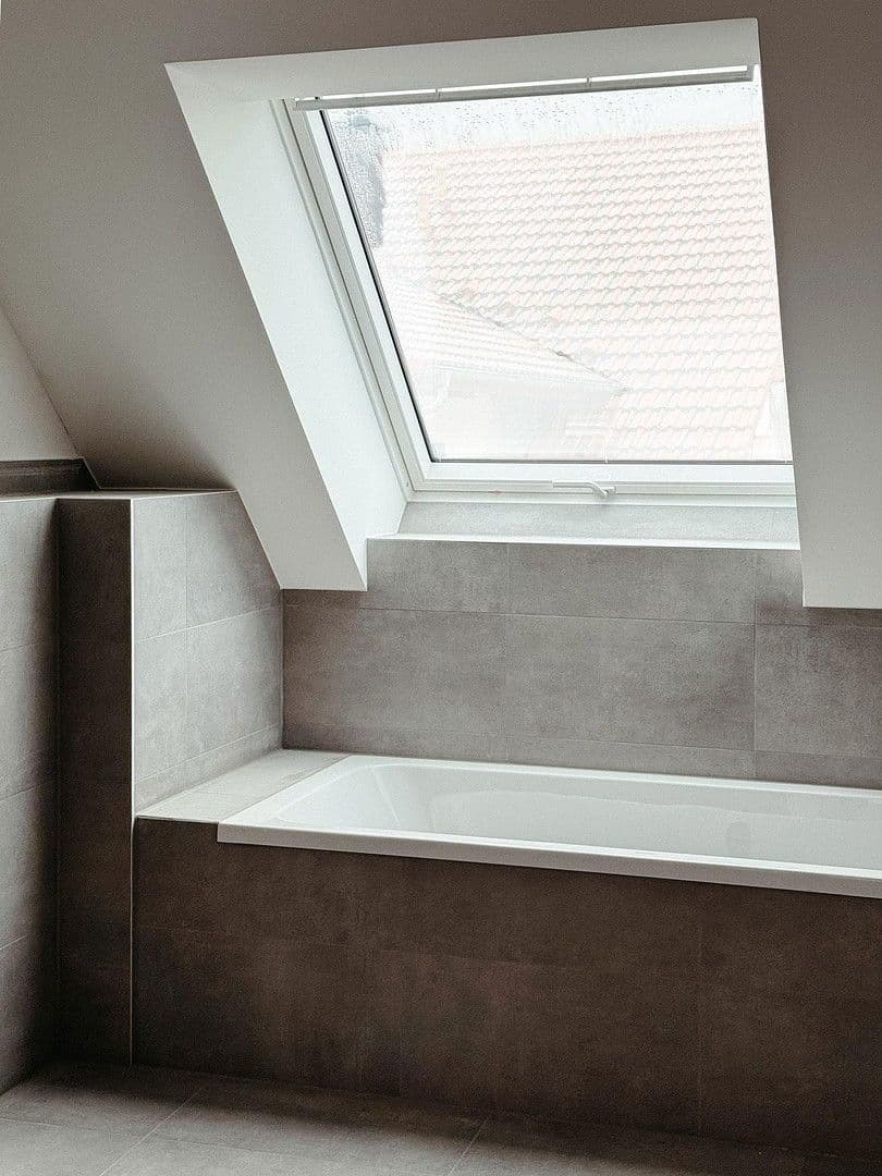 Pronájem bytu 4+1 117 m², Bergstraße 9/1, Emmendingen, Bádensko-Württembersko Pronájem bytu 4+1 117 m², Bergstraße 9/1, Emmendingen, Bádensko-Württembersko