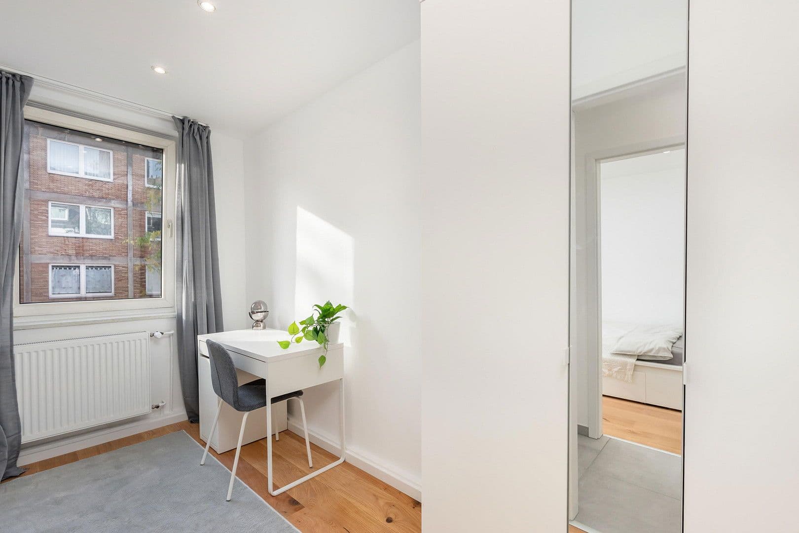 Prodej bytu 3+1 61 m², Düsseldorf, Severní Porýní-Vestfálsko Prodej bytu 3+1 61 m², Düsseldorf, Severní Porýní-Vestfálsko