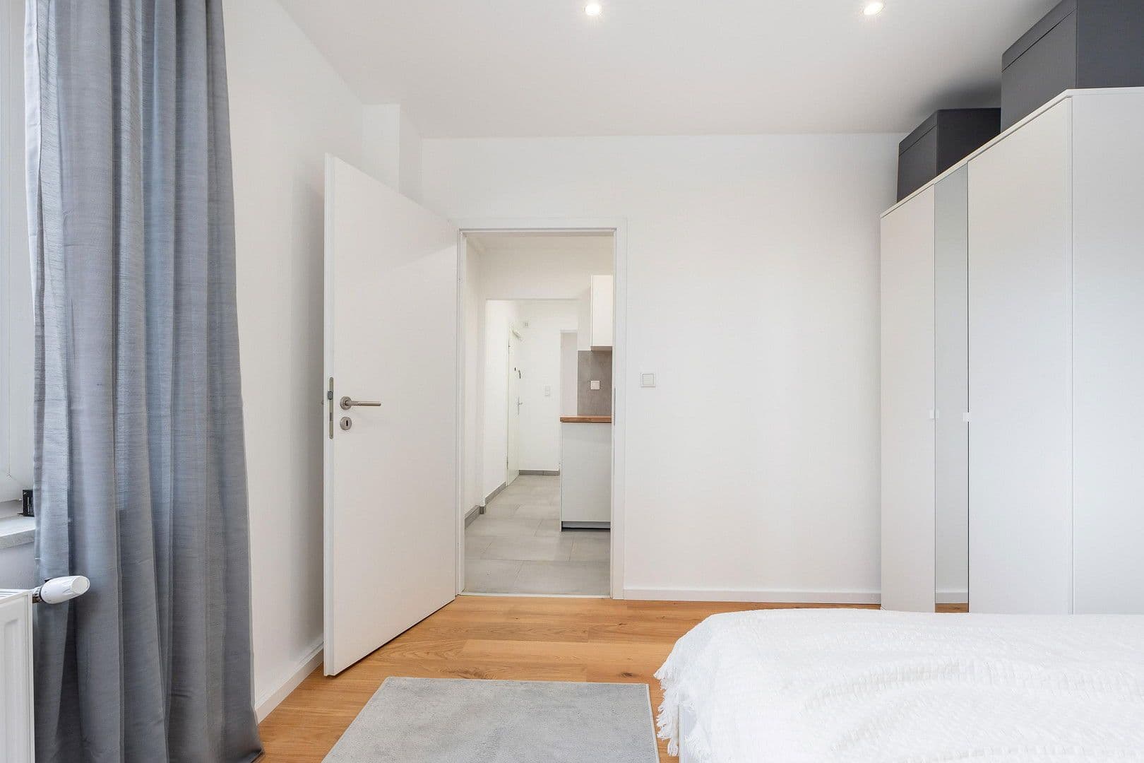 Prodej bytu 3+1 61 m², Düsseldorf, Severní Porýní-Vestfálsko Prodej bytu 3+1 61 m², Düsseldorf, Severní Porýní-Vestfálsko