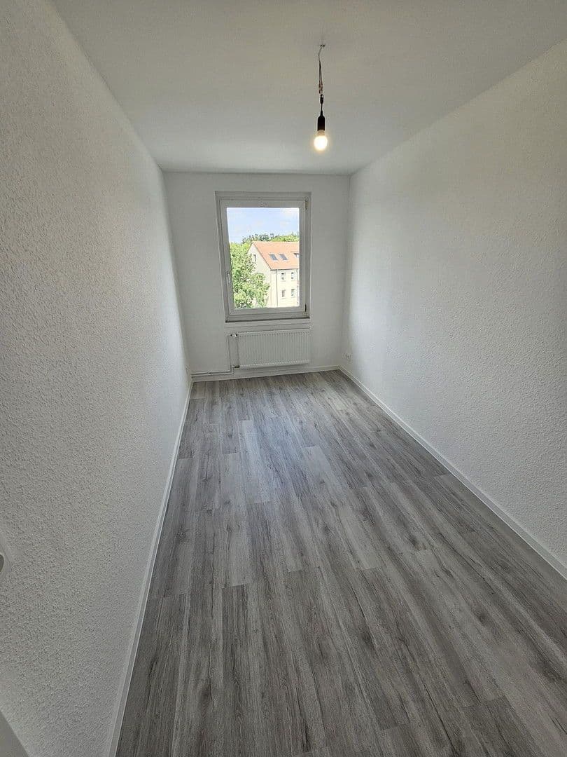 Pronájem bytu 3+1 62 m², Hauptstraße 344, Markkleeberg, Sasko Pronájem bytu 3+1 62 m², Hauptstraße 344, Markkleeberg, Sasko