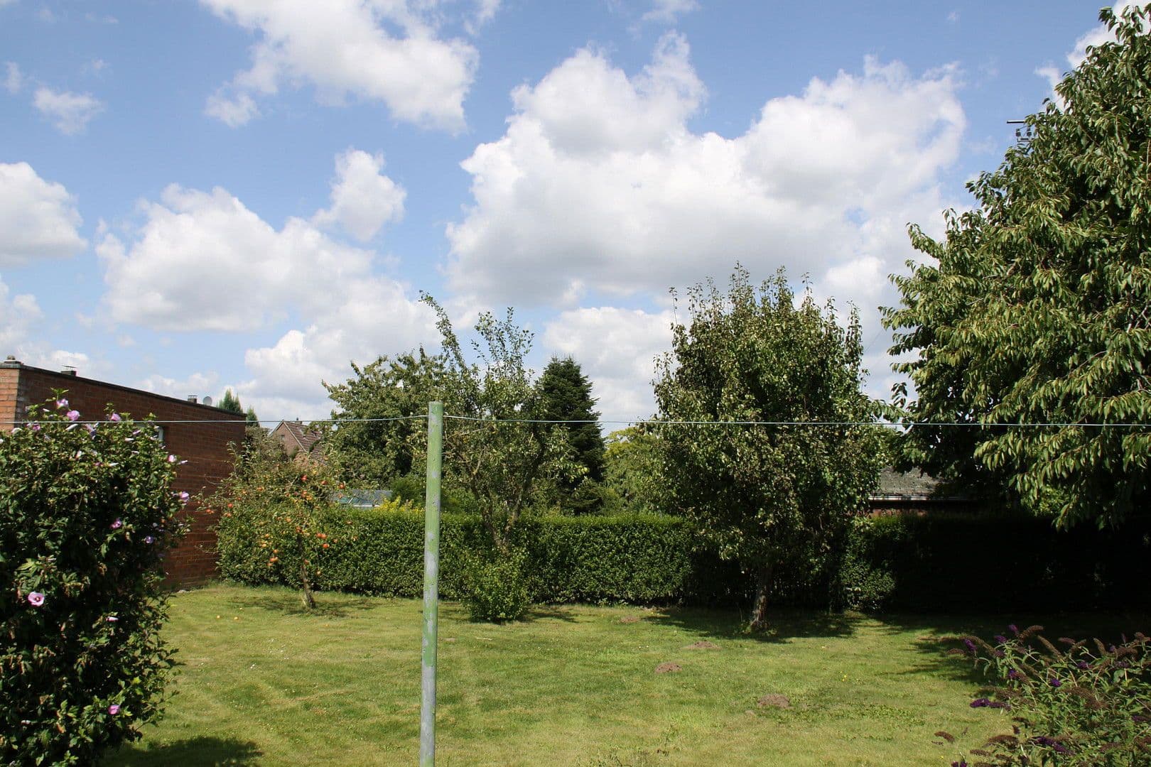 Prodej domu 165 m², pozemek 1.126 m², Alpen, Severní Porýní-Vestfálsko Prodej domu 165 m², pozemek 1.126 m², Alpen, Severní Porýní-Vestfálsko