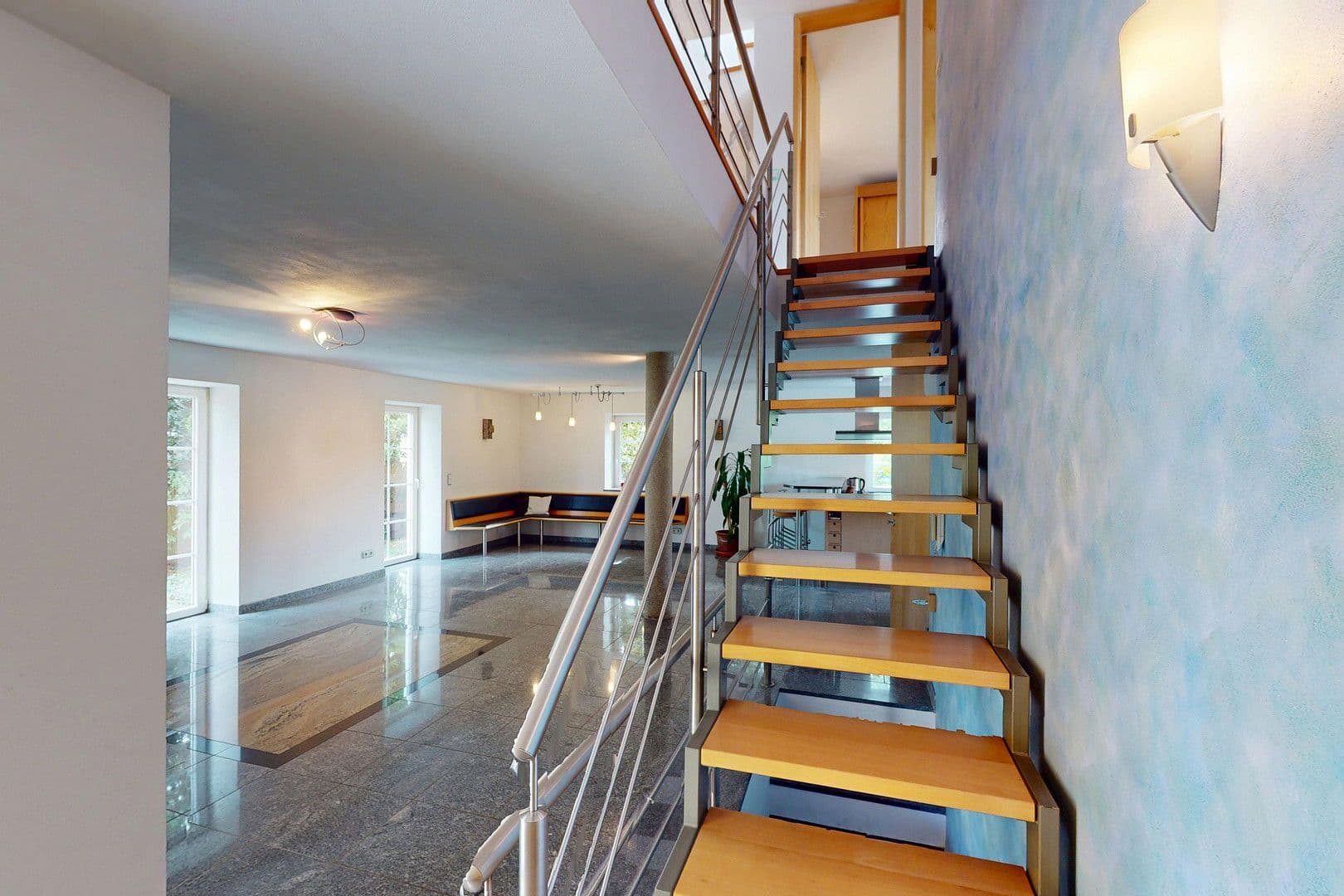 Prodej domu 198 m², pozemek 546 m², Mühlangerstr. 11, Dorfen, Bavorsko Prodej domu 198 m², pozemek 546 m², Mühlangerstr. 11, Dorfen, Bavorsko