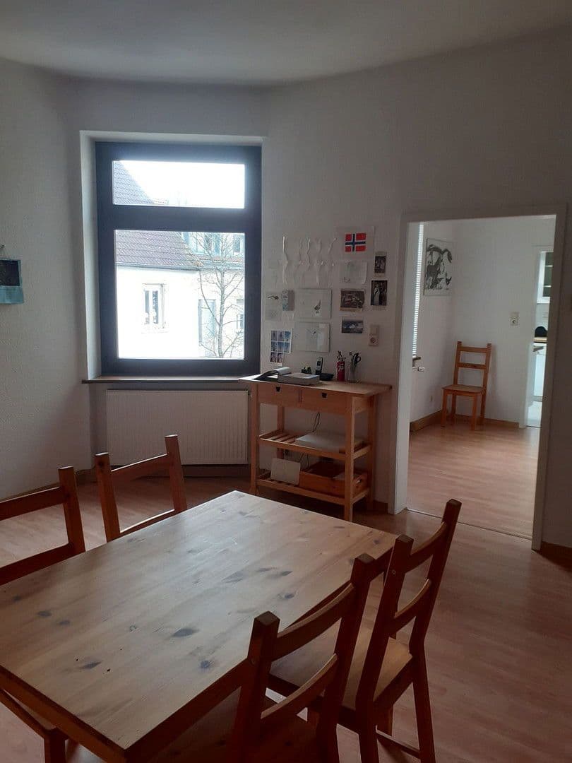 Pronájem bytu 4+1 120 m², Douglasstr. 6, Karlsruhe, Bádensko-Württembersko Pronájem bytu 4+1 120 m², Douglasstr. 6, Karlsruhe, Bádensko-Württembersko