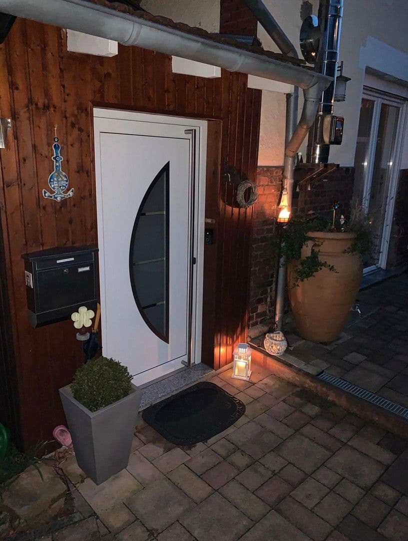 Pronájem domu 100 m², pozemek 600 m², Wetter (Ruhr), Severní Porýní-Vestfálsko Pronájem domu 100 m², pozemek 600 m², Wetter (Ruhr), Severní Porýní-Vestfálsko