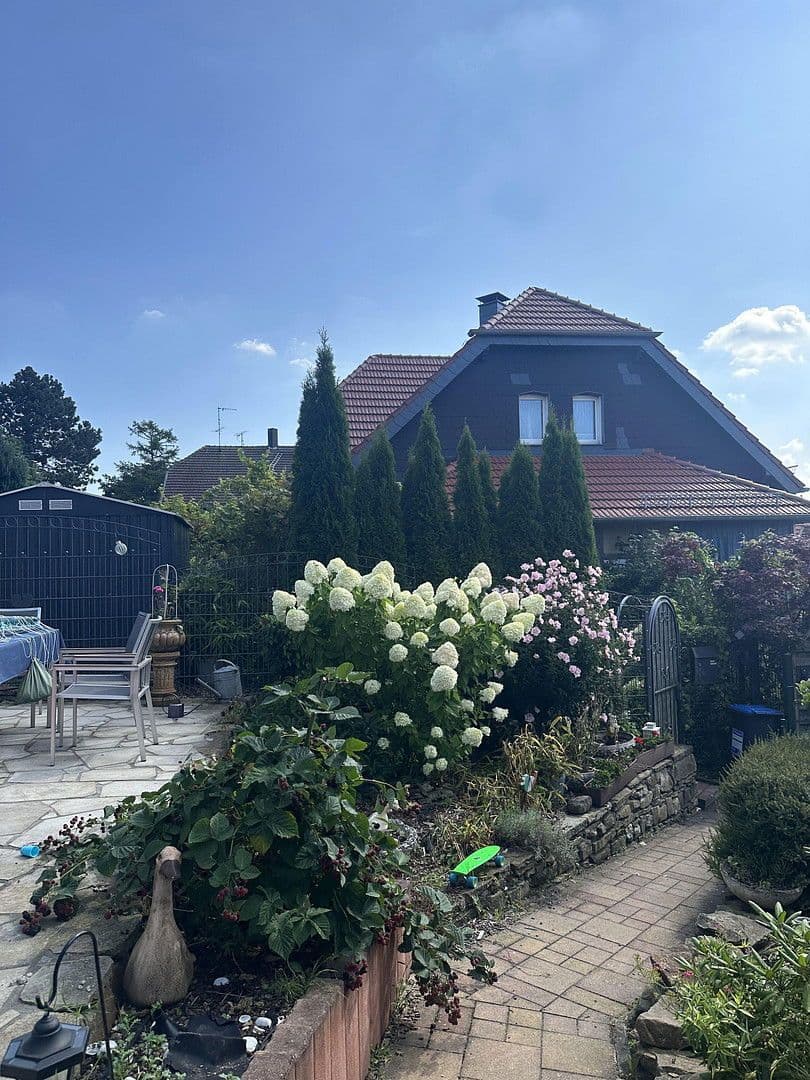 Pronájem domu 100 m², pozemek 600 m², Wetter (Ruhr), Severní Porýní-Vestfálsko Pronájem domu 100 m², pozemek 600 m², Wetter (Ruhr), Severní Porýní-Vestfálsko