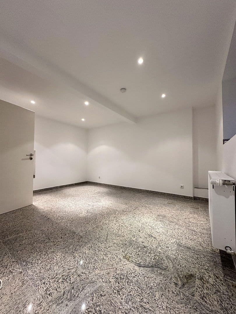 Pronájem domu 100 m², pozemek 600 m², Wetter (Ruhr), Severní Porýní-Vestfálsko Pronájem domu 100 m², pozemek 600 m², Wetter (Ruhr), Severní Porýní-Vestfálsko