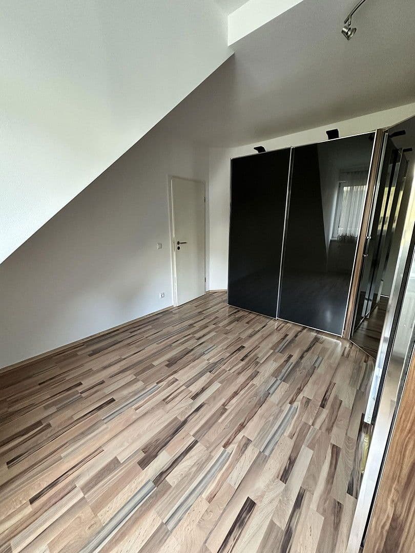 Pronájem domu 100 m², pozemek 600 m², Wetter (Ruhr), Severní Porýní-Vestfálsko Pronájem domu 100 m², pozemek 600 m², Wetter (Ruhr), Severní Porýní-Vestfálsko