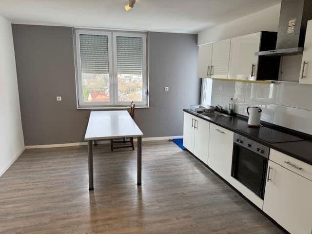 Pronájem bytu 3+1 85 m², Am Emmersberg 43, Saarbrücken, Země Sársko Pronájem bytu 3+1 85 m², Am Emmersberg 43, Saarbrücken, Země Sársko