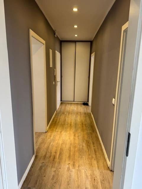 Pronájem bytu 3+1 85 m², Am Emmersberg 43, Saarbrücken, Země Sársko Pronájem bytu 3+1 85 m², Am Emmersberg 43, Saarbrücken, Země Sársko