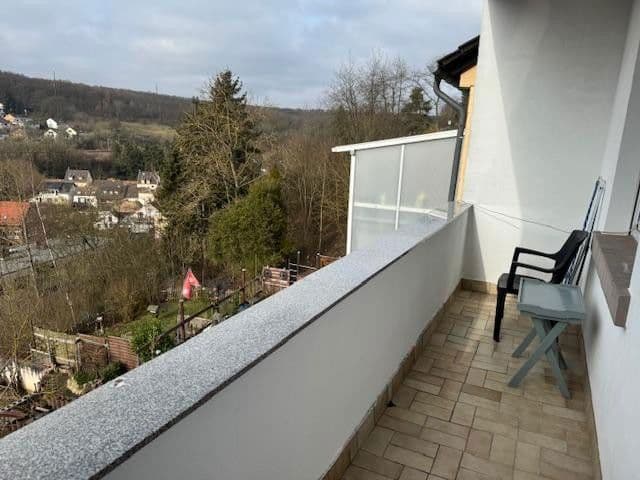 Pronájem bytu 3+1 85 m², Am Emmersberg 43, Saarbrücken, Země Sársko Pronájem bytu 3+1 85 m², Am Emmersberg 43, Saarbrücken, Země Sársko