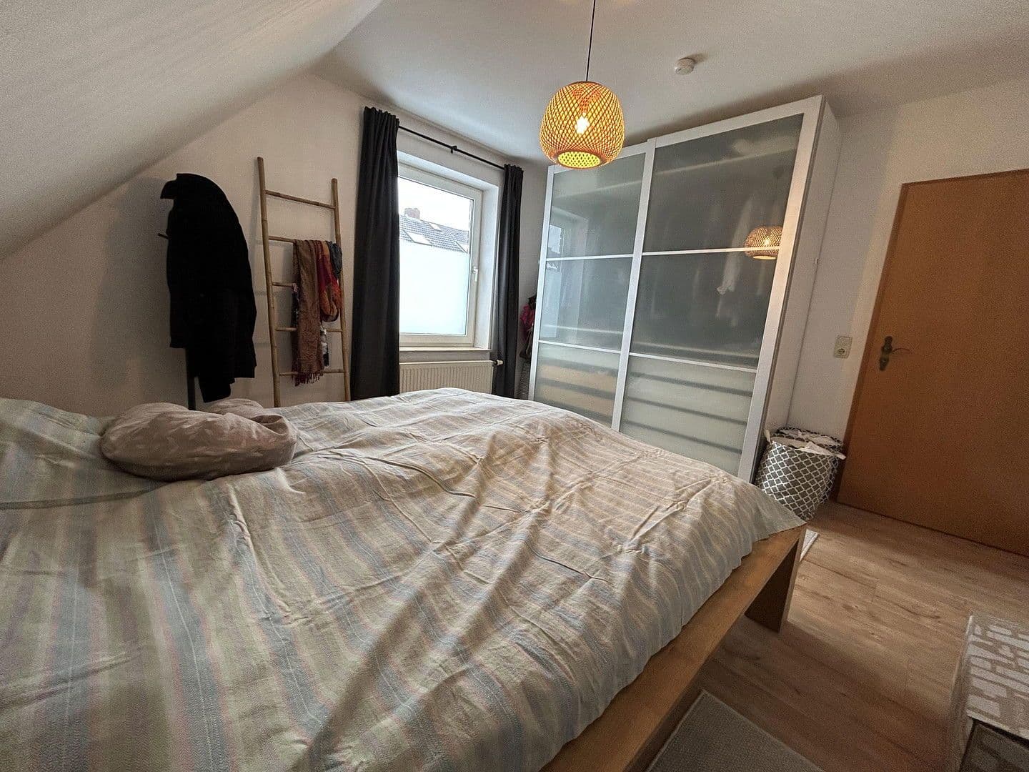 Pronájem bytu 3+1 84 m², Hannover, Dolní Sasko Pronájem bytu 3+1 84 m², Hannover, Dolní Sasko