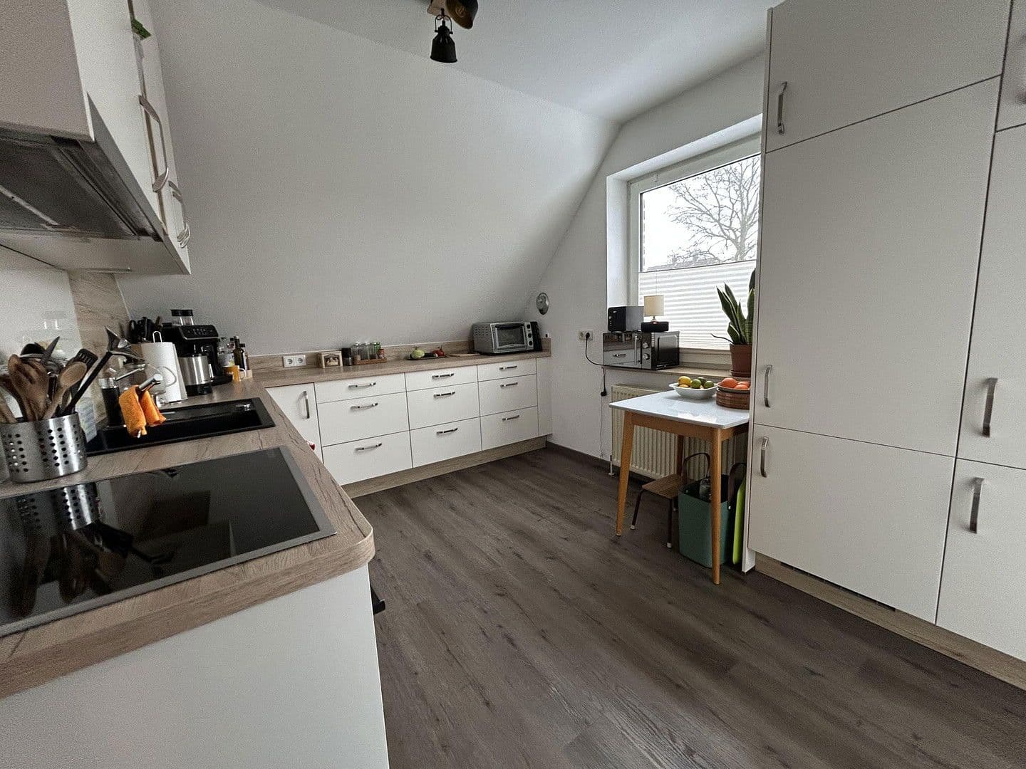 Pronájem bytu 3+1 84 m², Hannover, Dolní Sasko Pronájem bytu 3+1 84 m², Hannover, Dolní Sasko