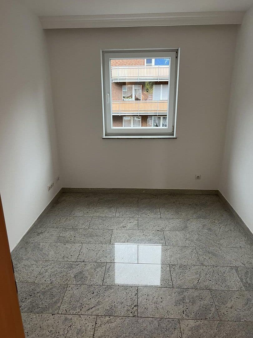 Pronájem bytu 3+1 83 m², Köln, Severní Porýní-Vestfálsko Pronájem bytu 3+1 83 m², Köln, Severní Porýní-Vestfálsko