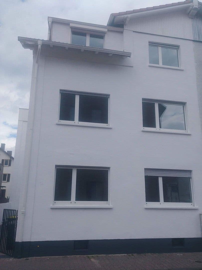 Pronájem bytu 1+1 35 m², Pfortenstrasse 18, Frankfurt am Main, Hessen Pronájem bytu 1+1 35 m², Pfortenstrasse 18, Frankfurt am Main, Hessen