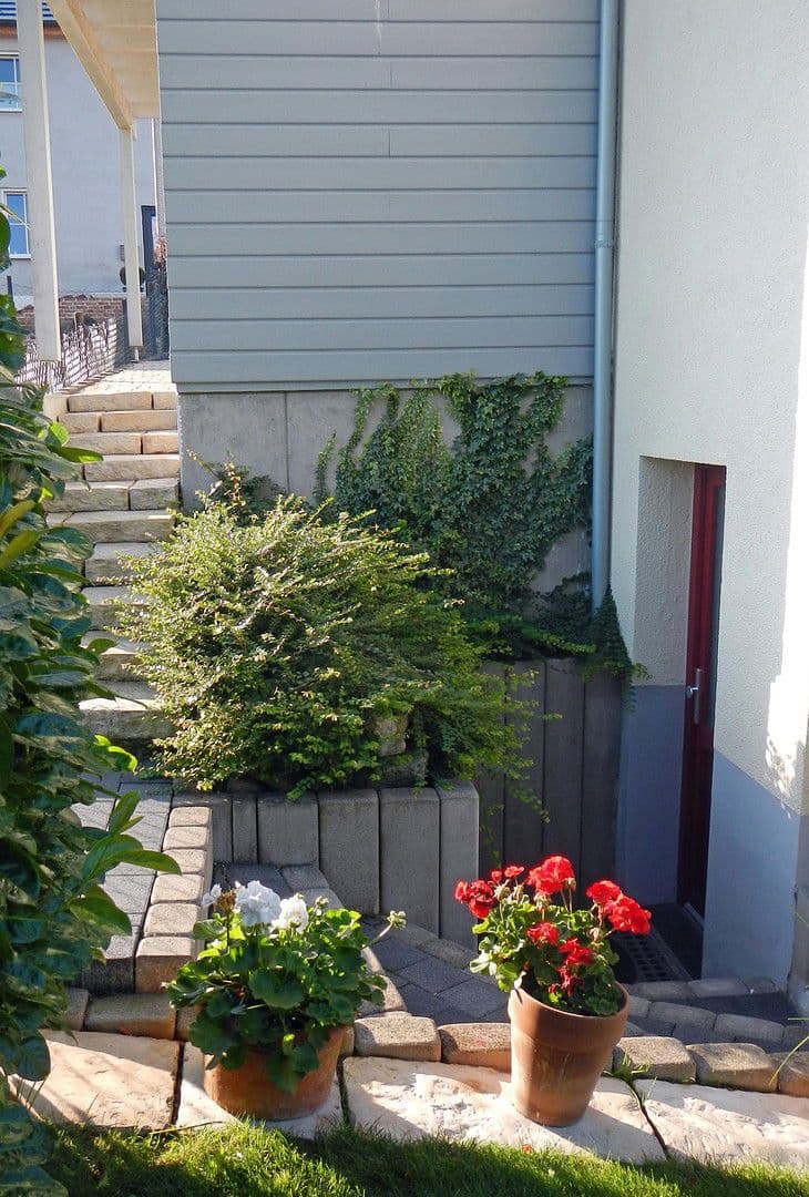 Pronájem bytu 2+1 45 m², Wachtberg, Severní Porýní-Vestfálsko Pronájem bytu 2+1 45 m², Wachtberg, Severní Porýní-Vestfálsko