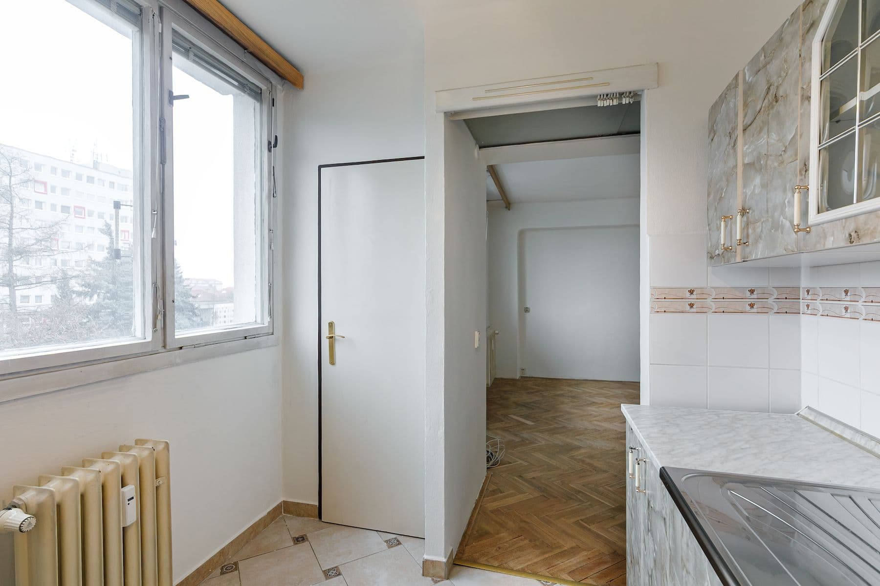 Prodej bytu 2+1 55 m², Rumunská, Čelákovice, Středočeský kraj Prodej bytu 2+1 55 m², Rumunská, Čelákovice, Středočeský kraj