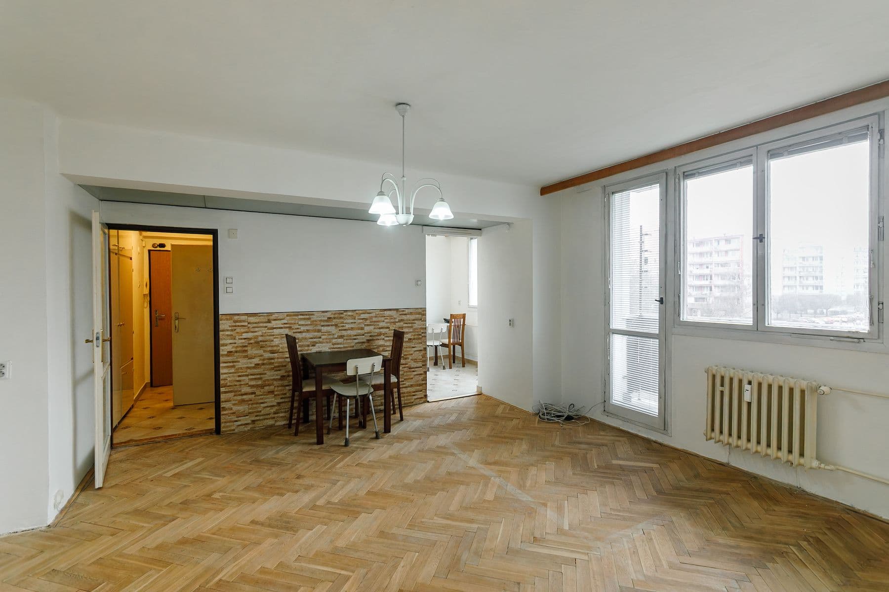 Prodej bytu 2+1 55 m², Rumunská, Čelákovice, Středočeský kraj Prodej bytu 2+1 55 m², Rumunská, Čelákovice, Středočeský kraj