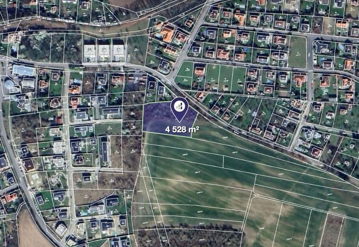 Prodej pozemku 4.528 m², Úvaly, Středočeský kraj Prodej pozemku 4.528 m², Úvaly, Středočeský kraj