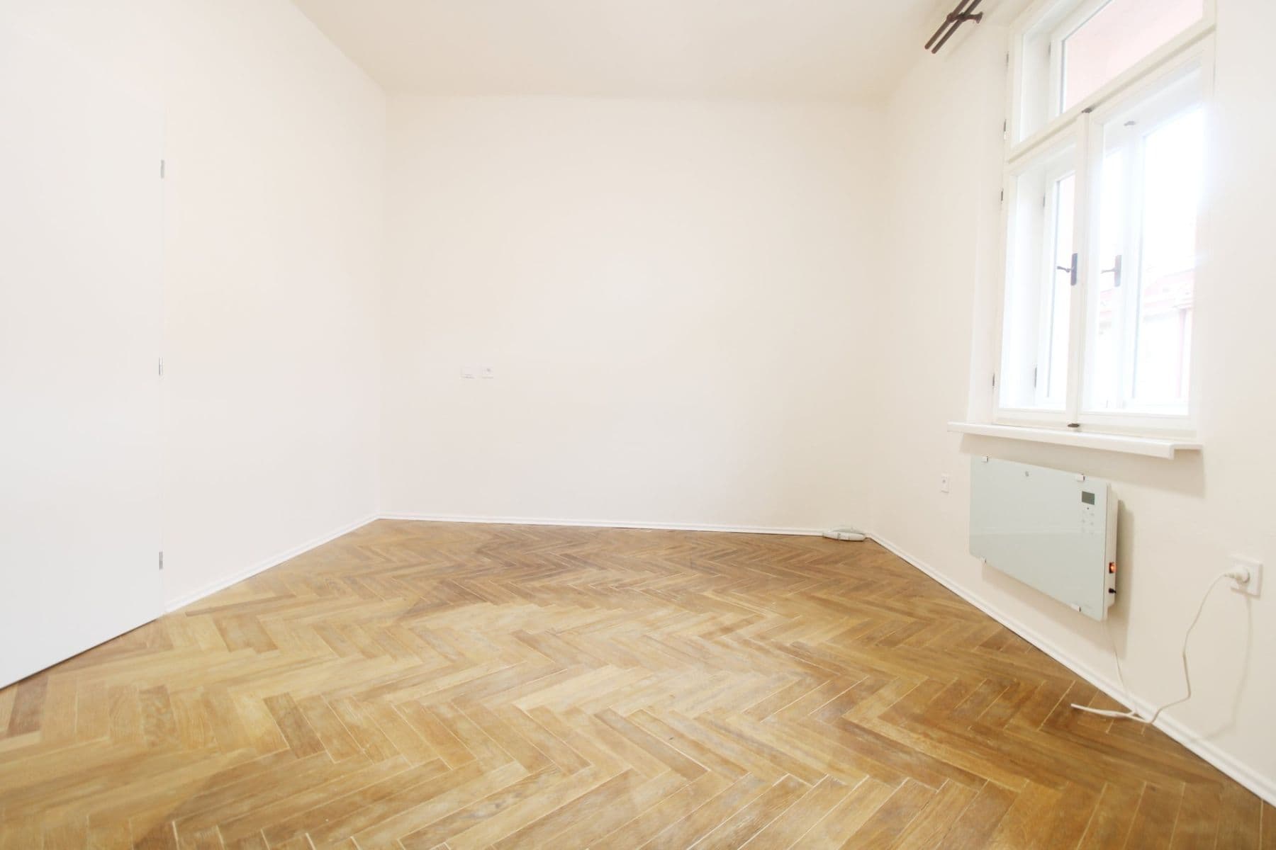 Pronájem bytu 2+kk 75 m², Kolínská, Praha, Praha Pronájem bytu 2+kk 75 m², Kolínská, Praha, Praha