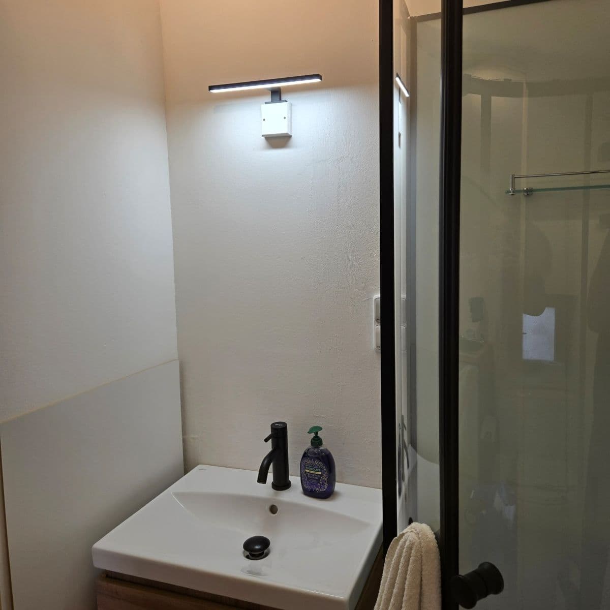 Pronájem bytu 1+1 40 m², Janáčkovo nábřeží, Praha, Praha Pronájem bytu 1+1 40 m², Janáčkovo nábřeží, Praha, Praha