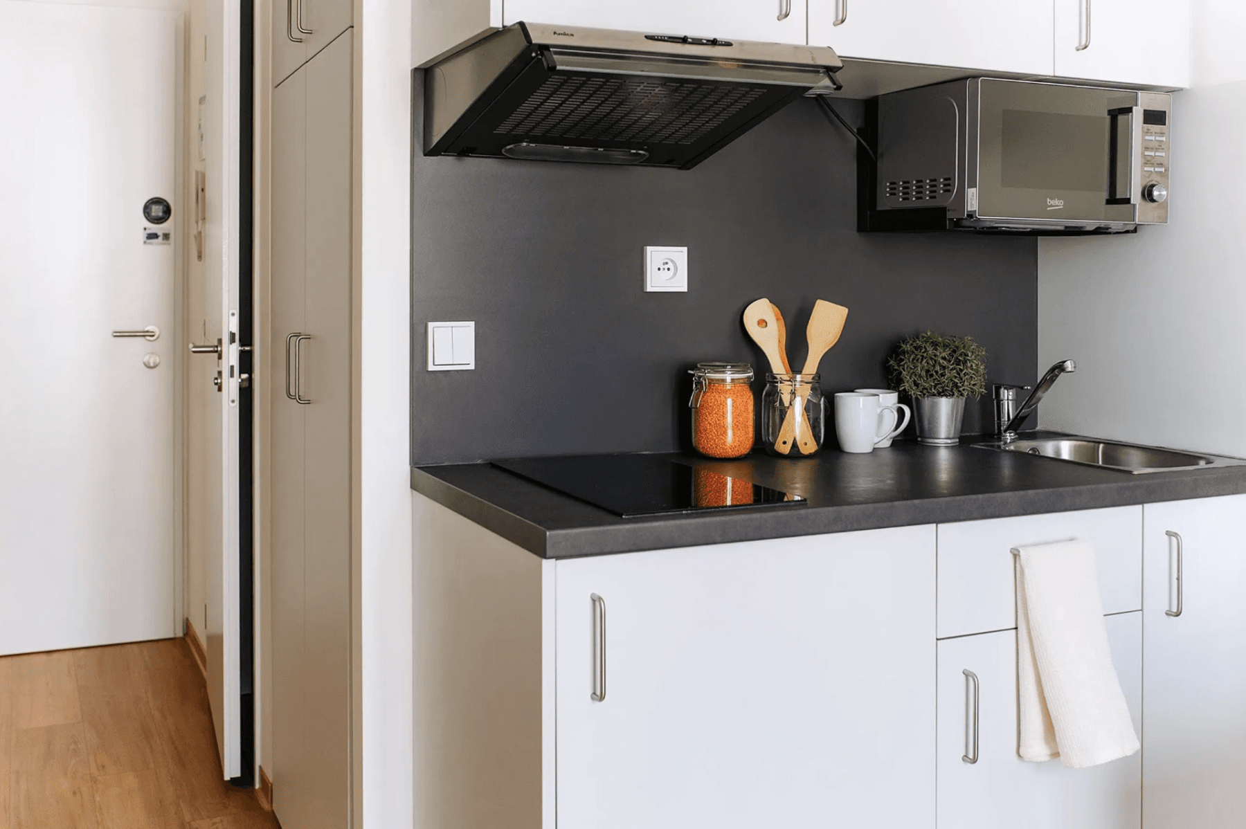 Pronájem bytu 1+kk 15 m², Na Zátorách, Praha, Praha Pronájem bytu 1+kk 15 m², Na Zátorách, Praha, Praha