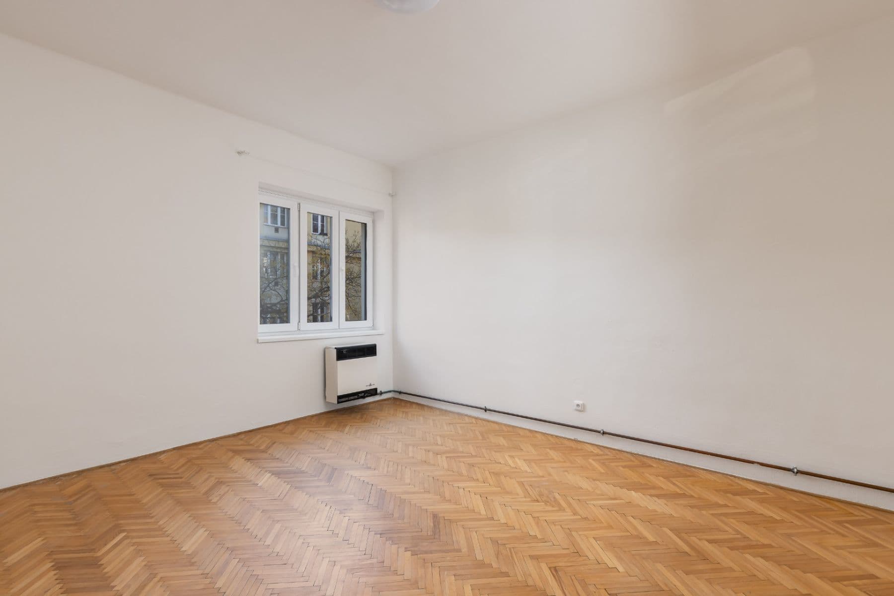 Pronájem bytu 1+1 45 m², Zdaru, Praha, Praha Pronájem bytu 1+1 45 m², Zdaru, Praha, Praha