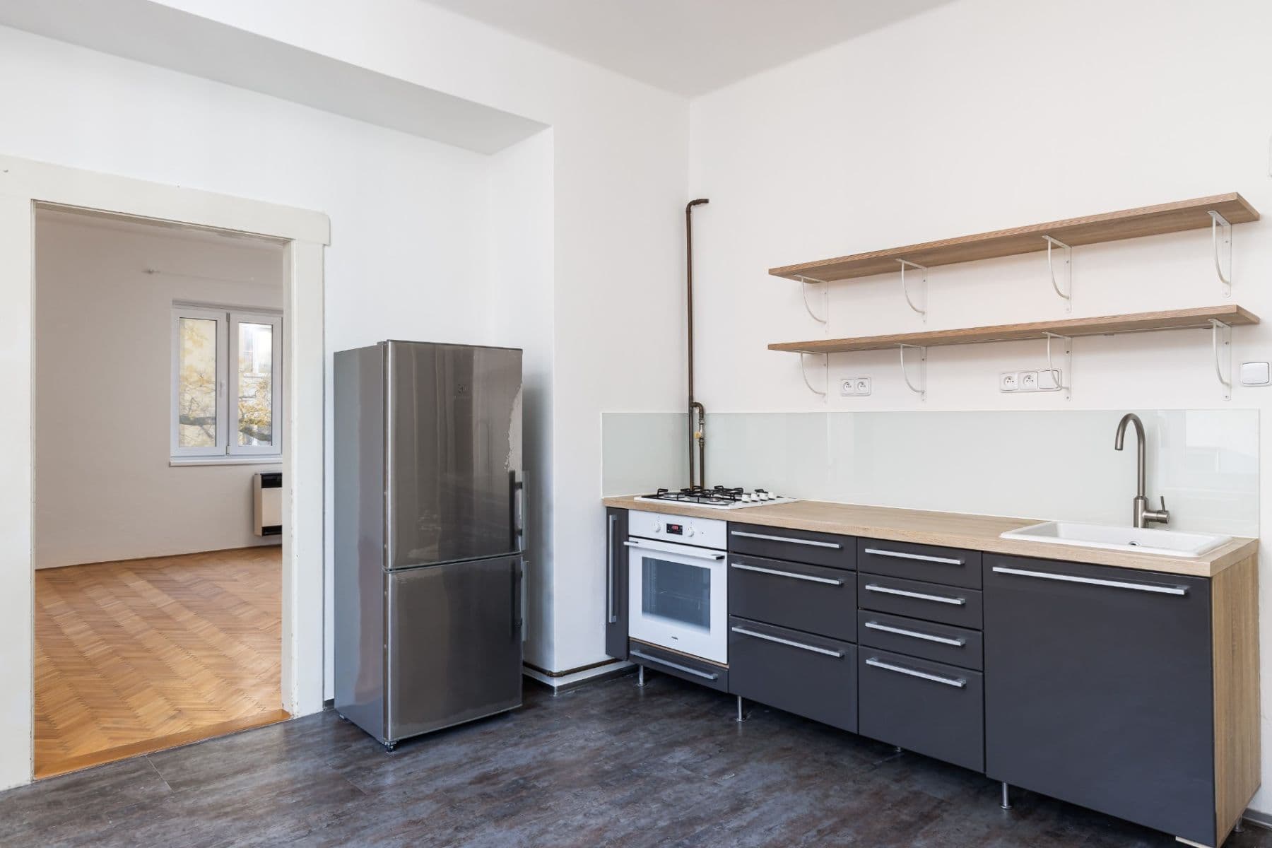 Pronájem bytu 1+1 45 m², Zdaru, Praha, Praha Pronájem bytu 1+1 45 m², Zdaru, Praha, Praha