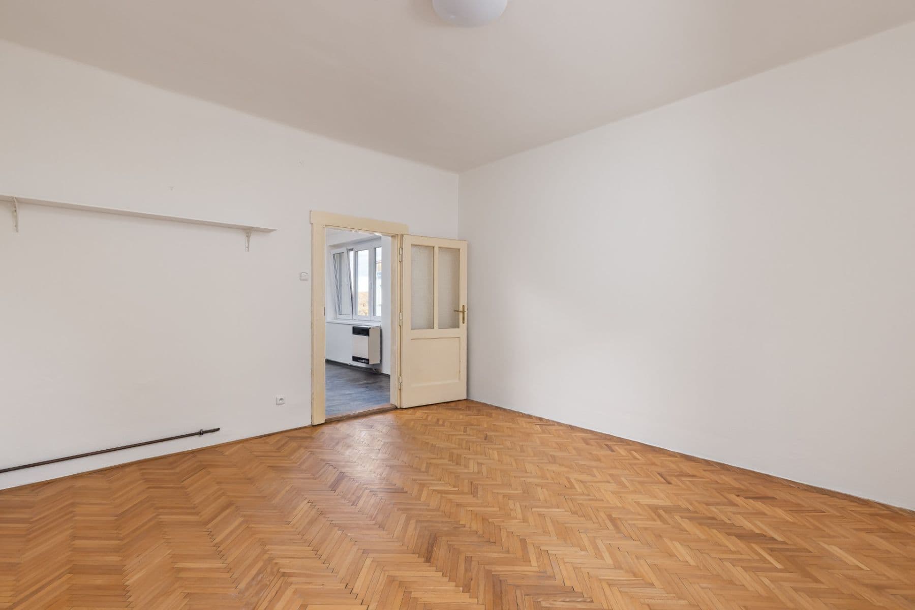 Pronájem bytu 1+1 45 m², Zdaru, Praha, Praha Pronájem bytu 1+1 45 m², Zdaru, Praha, Praha