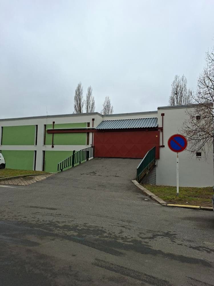 Pronájem garáže 18 m², Pavrovského, Praha, Praha Pronájem garáže 18 m², Pavrovského, Praha, Praha