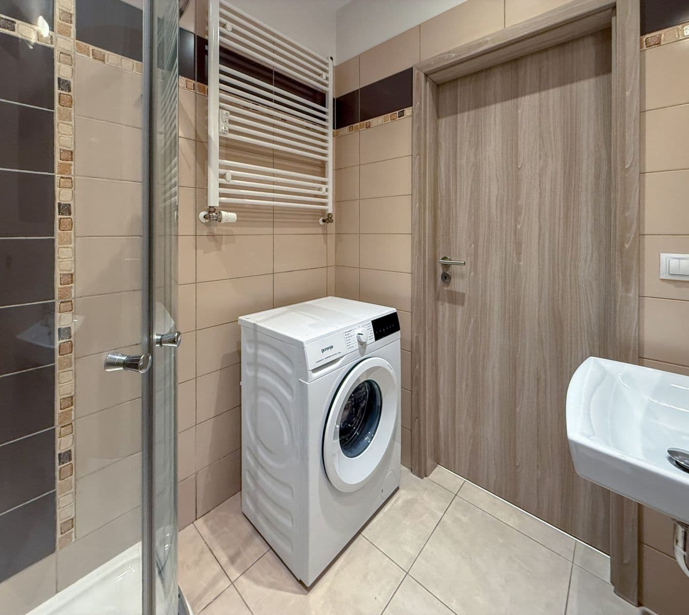 Prodej bytu 1+kk 29 m², Pod Labuťkou, Praha, Praha Prodej bytu 1+kk 29 m², Pod Labuťkou, Praha, Praha