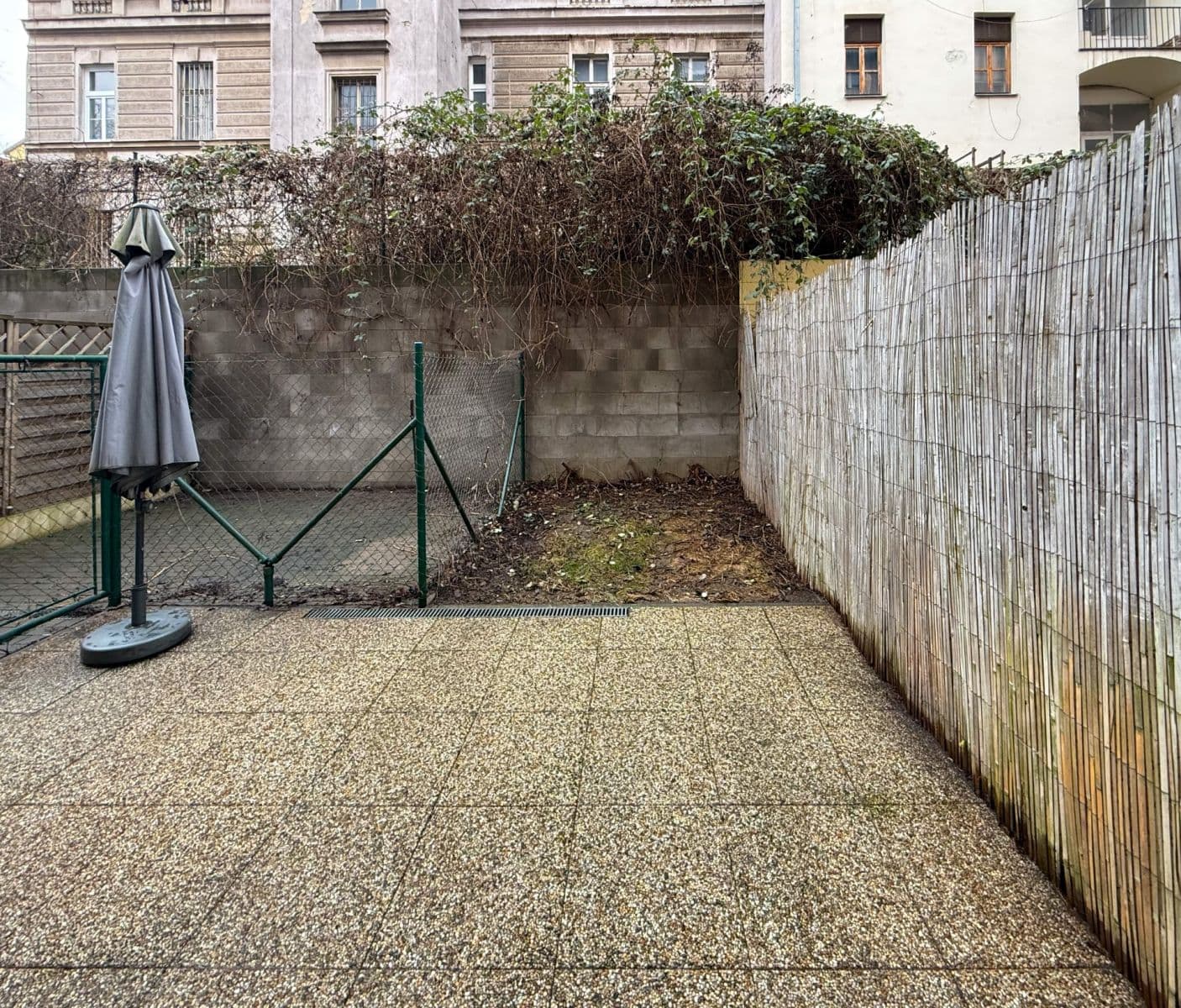 Prodej bytu 1+kk 29 m², Pod Labuťkou, Praha, Praha Prodej bytu 1+kk 29 m², Pod Labuťkou, Praha, Praha