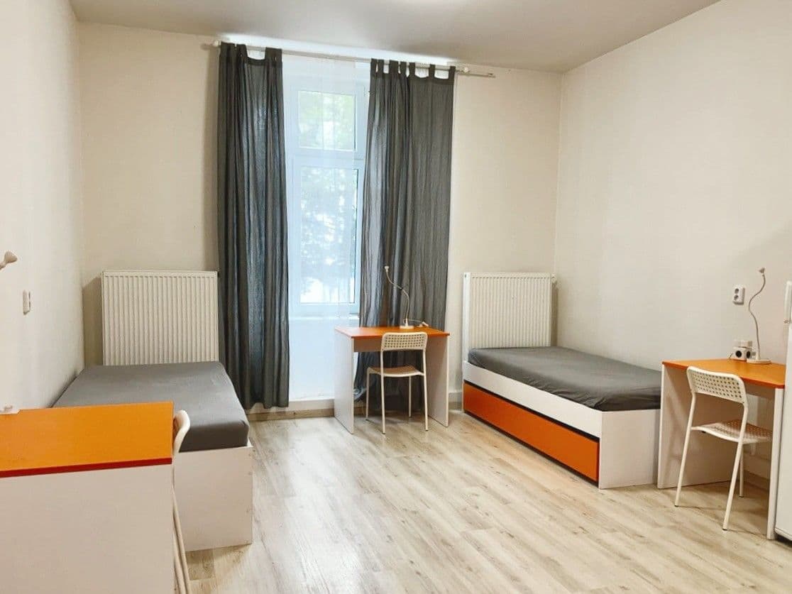 Pronájem bytu 1+kk 40 m², V Pitkovičkách, Praha, Praha Pronájem bytu 1+kk 40 m², V Pitkovičkách, Praha, Praha