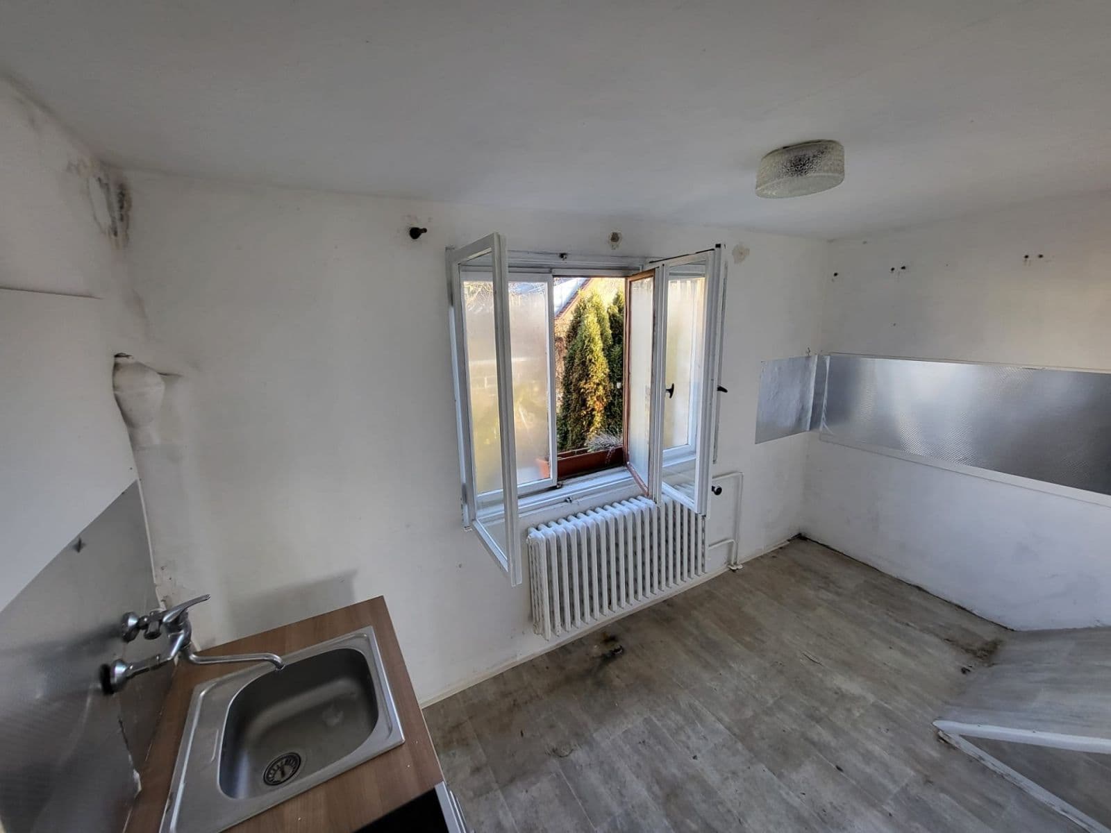 Prodej domu 70 m², pozemek 212 m², Záluské, Praha, Praha Prodej domu 70 m², pozemek 212 m², Záluské, Praha, Praha