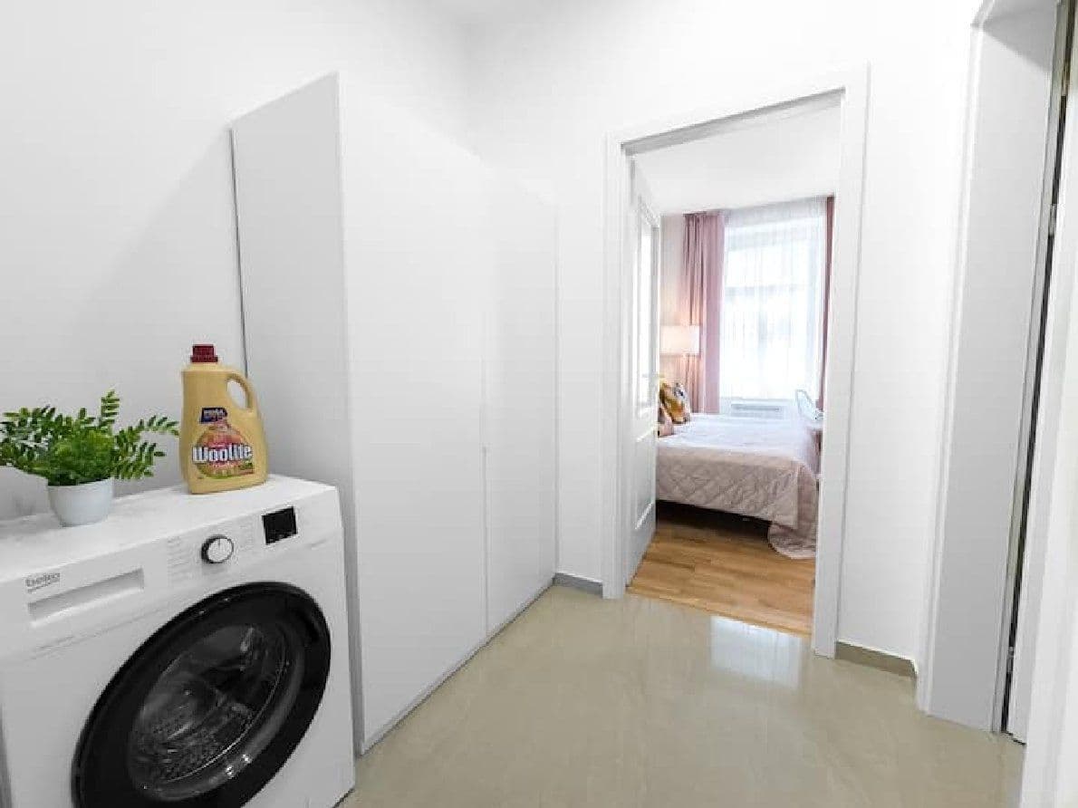 Pronájem bytu 25 m², Varšavská, Praha, Praha Pronájem bytu 25 m², Varšavská, Praha, Praha