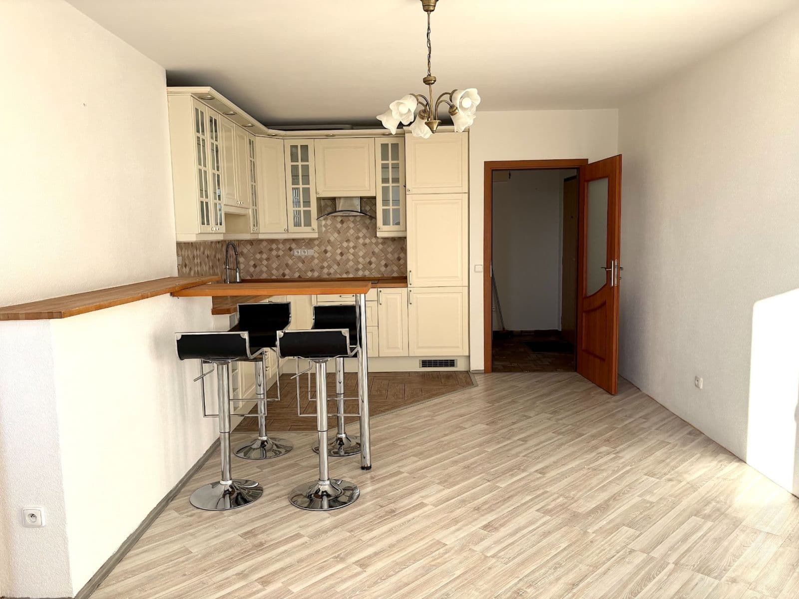 Prodej bytu 2+kk 54 m², Zvoncovitá, Praha, Praha Prodej bytu 2+kk 54 m², Zvoncovitá, Praha, Praha
