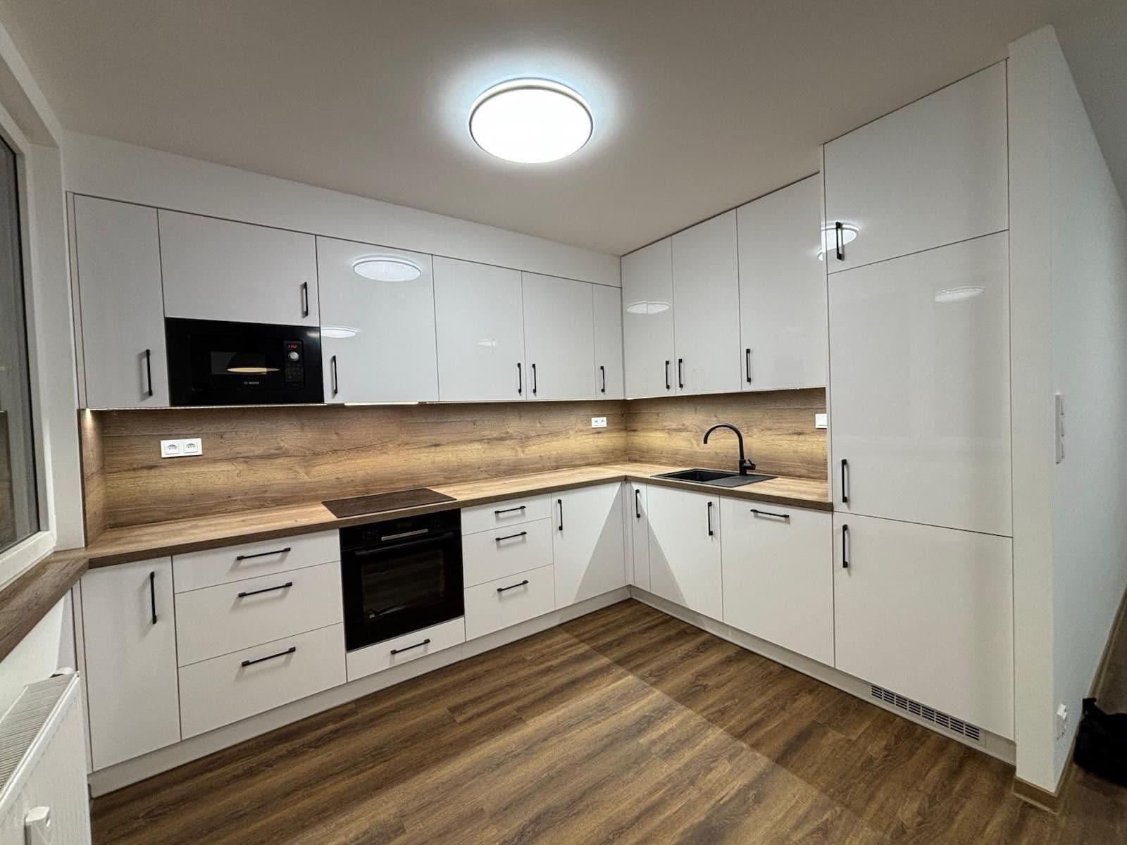 Pronájem bytu 3+kk 70 m², Jablonecká, Praha, Praha Pronájem bytu 3+kk 70 m², Jablonecká, Praha, Praha