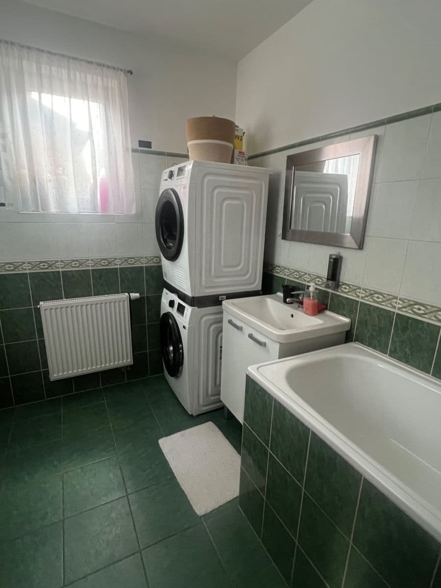 Prodej domu 180 m², pozemek 1.443 m², Netín, Kraj Vysočina Prodej domu 180 m², pozemek 1.443 m², Netín, Kraj Vysočina