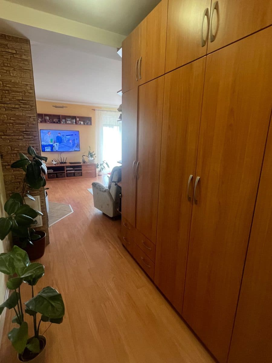 Prodej domu 180 m², pozemek 1.443 m², Netín, Kraj Vysočina Prodej domu 180 m², pozemek 1.443 m², Netín, Kraj Vysočina