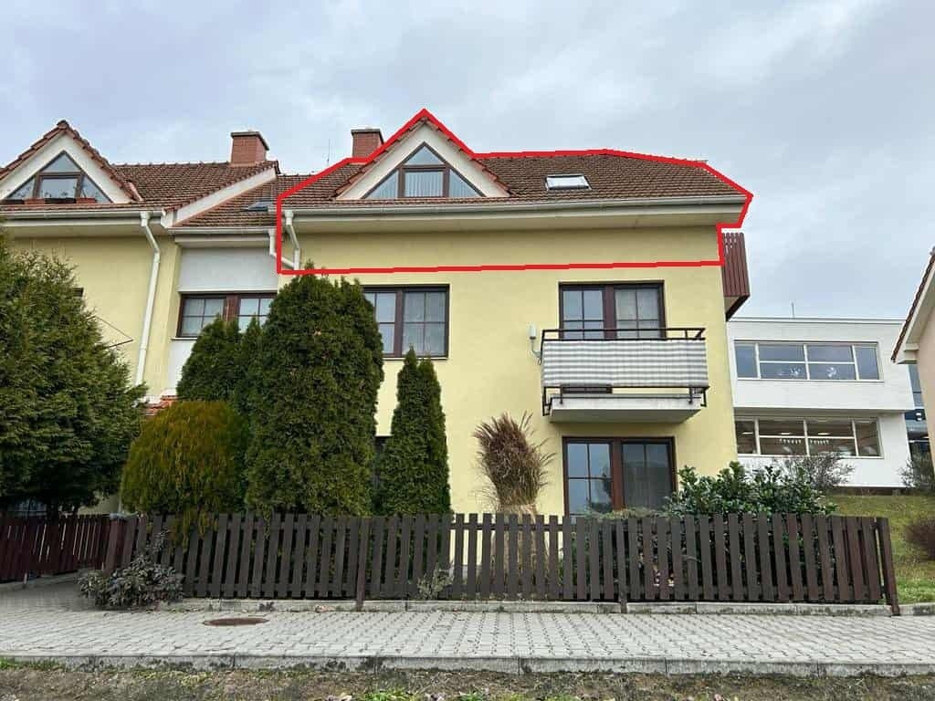 Pronájem bytu 2+1 65 m², Na Zahrádkách, Šlapanice, Jihomoravský kraj Pronájem bytu 2+1 65 m², Na Zahrádkách, Šlapanice, Jihomoravský kraj