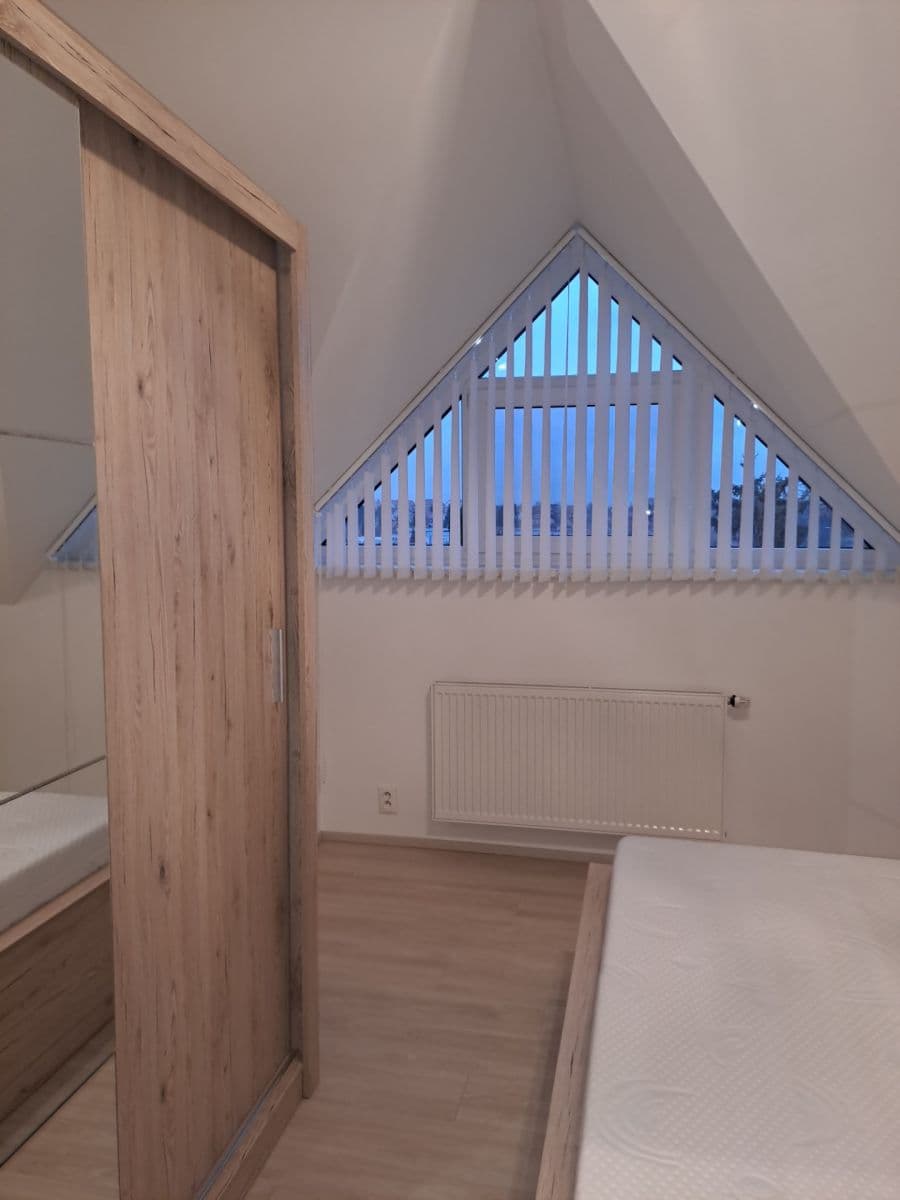 Pronájem bytu 2+1 65 m², Na Zahrádkách, Šlapanice, Jihomoravský kraj Pronájem bytu 2+1 65 m², Na Zahrádkách, Šlapanice, Jihomoravský kraj