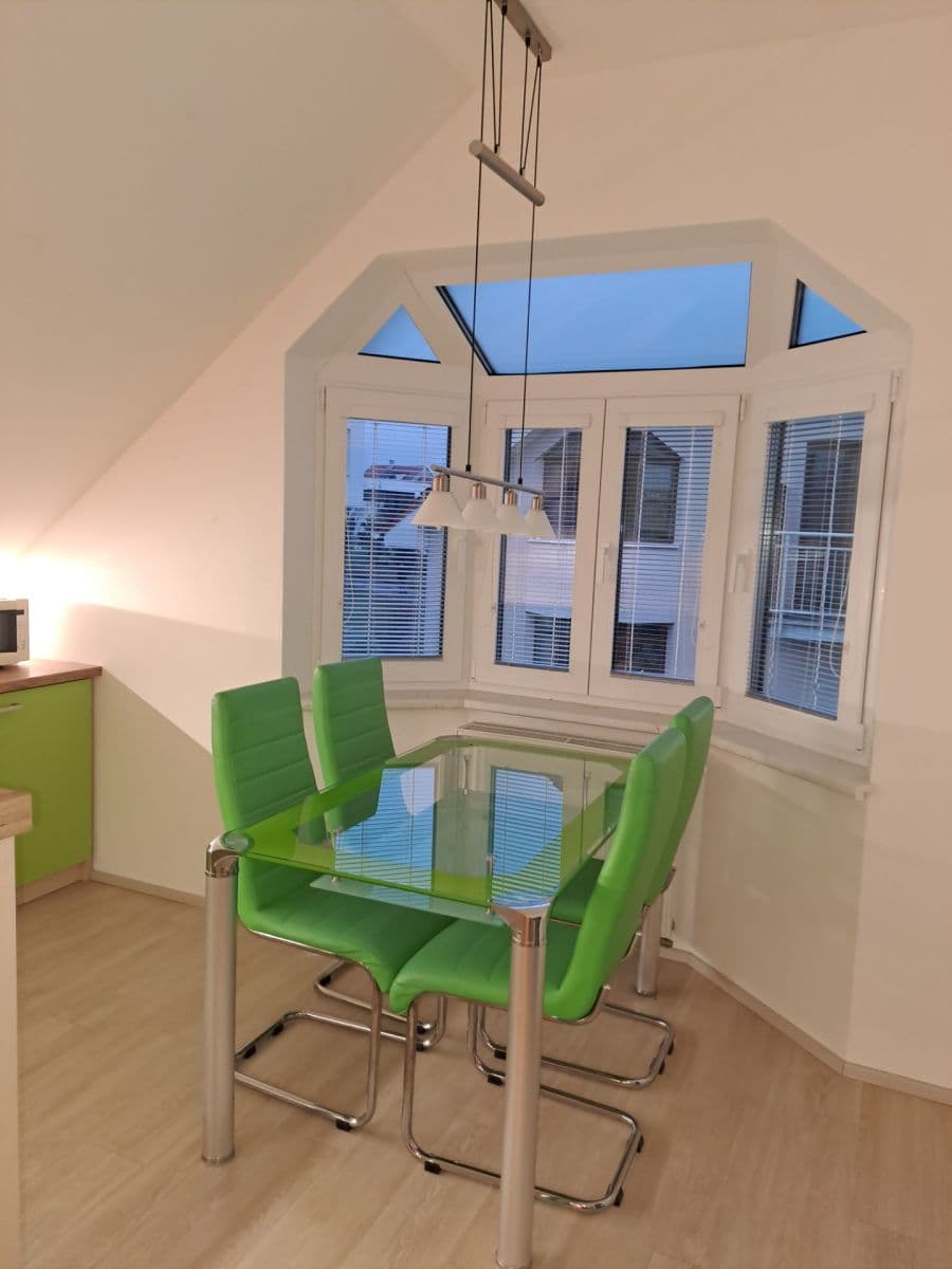 Pronájem bytu 2+1 65 m², Na Zahrádkách, Šlapanice, Jihomoravský kraj Pronájem bytu 2+1 65 m², Na Zahrádkách, Šlapanice, Jihomoravský kraj