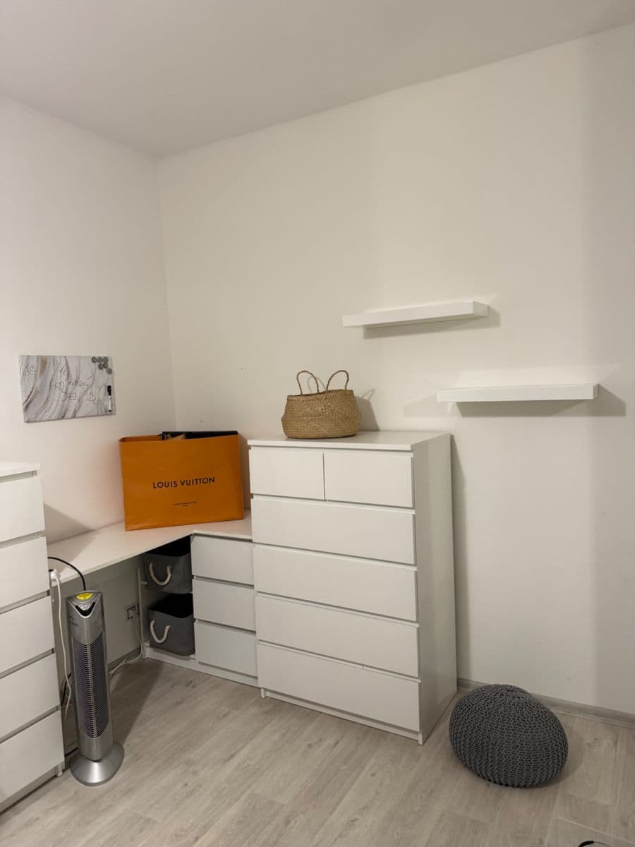 Pronájem bytu 2+kk 53 m², U Svobodárny, Praha, Praha Pronájem bytu 2+kk 53 m², U Svobodárny, Praha, Praha