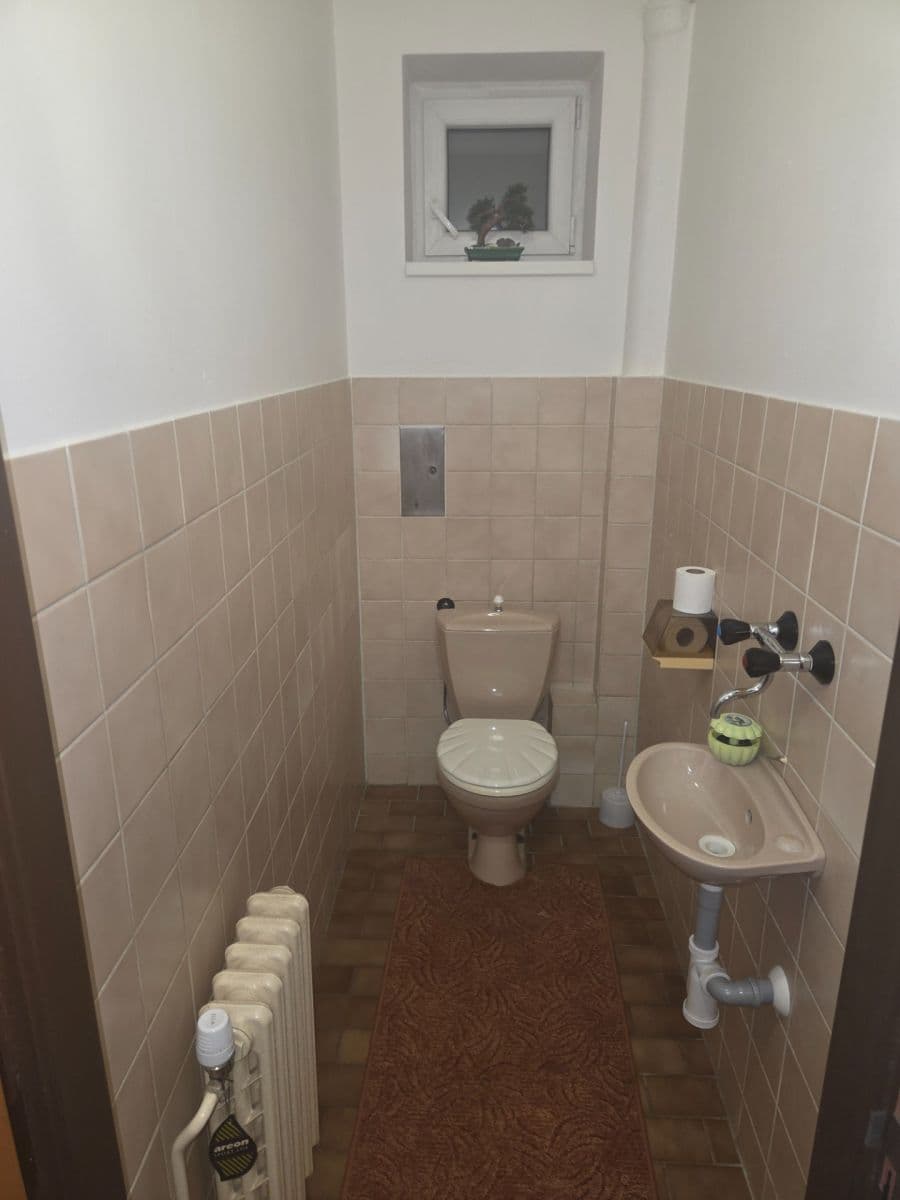 Pronájem bytu 2+1 60 m², K Dálnici, Panenské Břežany, Středočeský kraj Pronájem bytu 2+1 60 m², K Dálnici, Panenské Břežany, Středočeský kraj