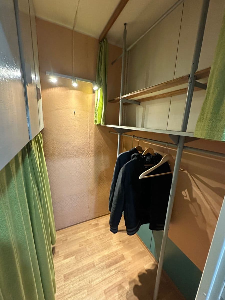 Prodej bytu 3+1 73 m², Jabloňová, Praha, Praha Prodej bytu 3+1 73 m², Jabloňová, Praha, Praha