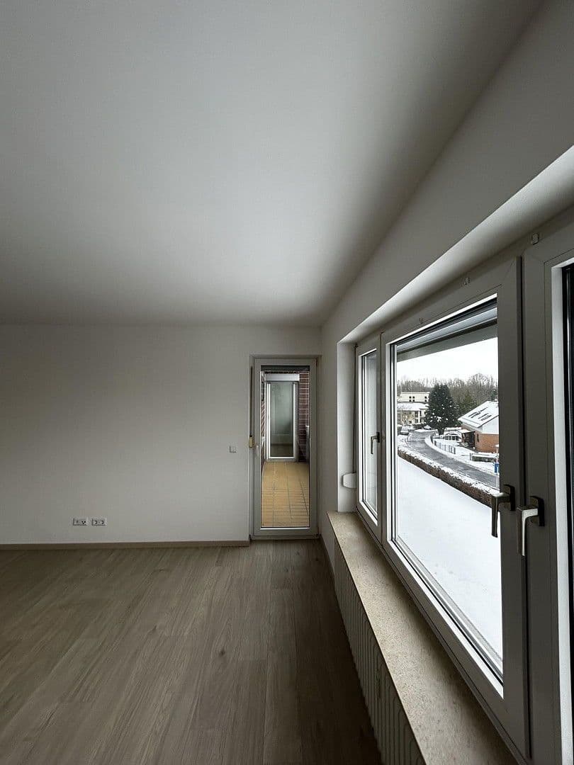 Pronájem bytu 4+1 92 m², Beethovenstraße 8-10, Baunatal, Hessen Pronájem bytu 4+1 92 m², Beethovenstraße 8-10, Baunatal, Hessen