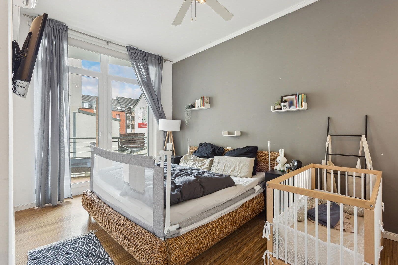 Prodej bytu 3+1 94 m², Lessingstr. 53, Köln, Severní Porýní-Vestfálsko Prodej bytu 3+1 94 m², Lessingstr. 53, Köln, Severní Porýní-Vestfálsko