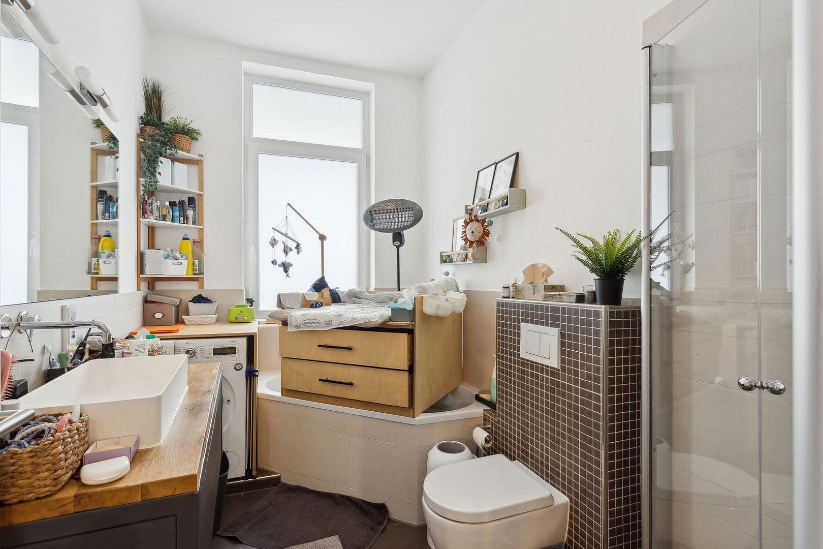 Prodej bytu 3+1 94 m², Lessingstr. 53, Köln, Severní Porýní-Vestfálsko Prodej bytu 3+1 94 m², Lessingstr. 53, Köln, Severní Porýní-Vestfálsko